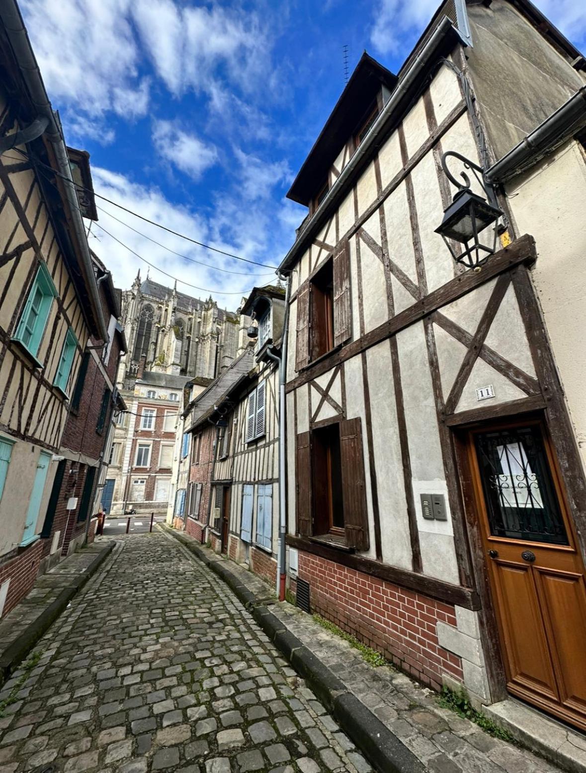 Magnifique Duplex Tout Confort Beauvais Kültér fotó